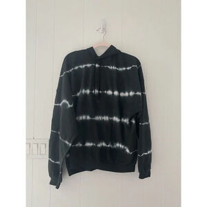 ASOS DESIGN Women's Sz 14 Oversized Hoodie in Black & White Tie Dye  K112